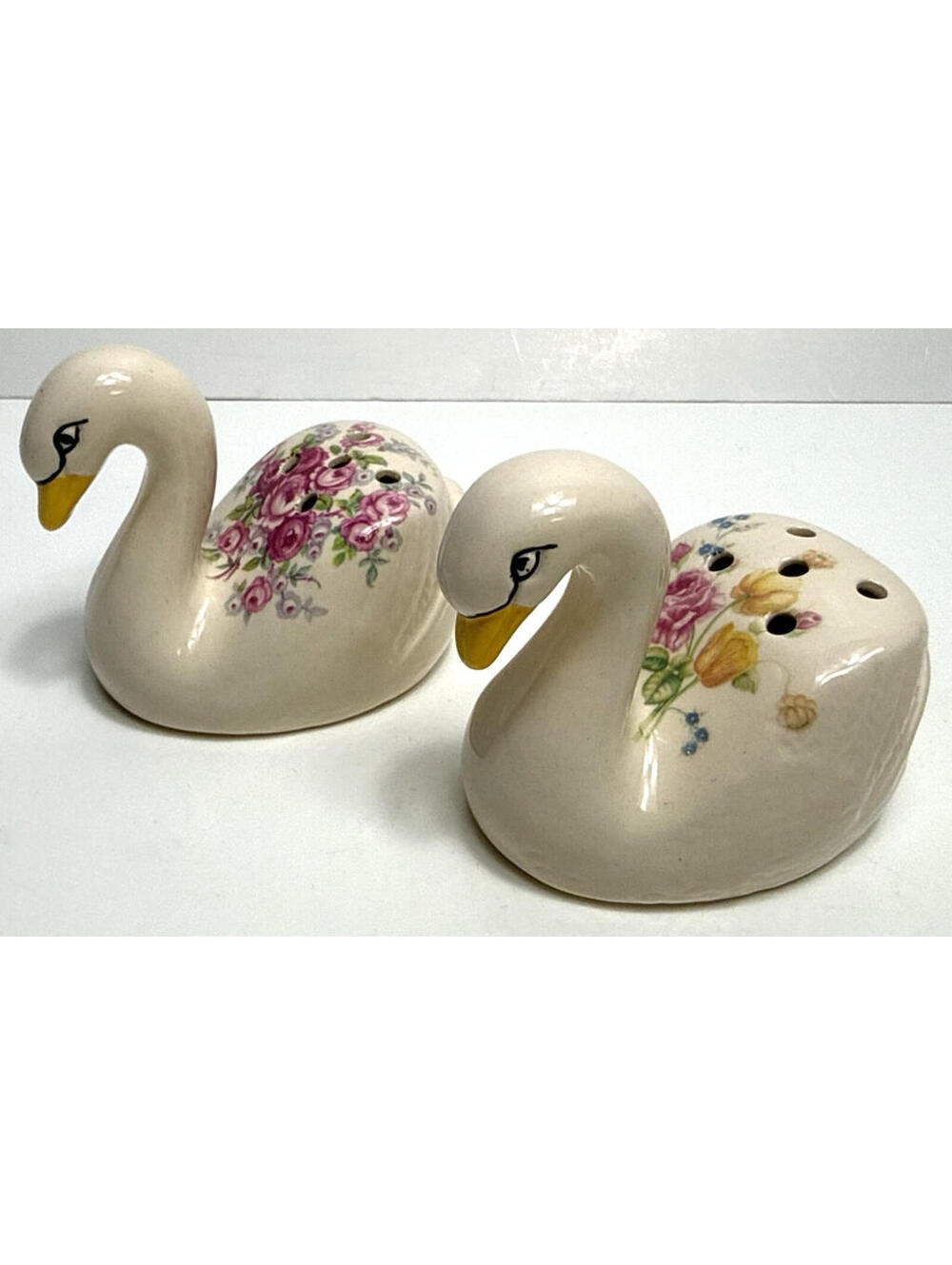 Vtg Set 2 Swan Shaped White Floral Pomander Figurine Made In Britain Eatons